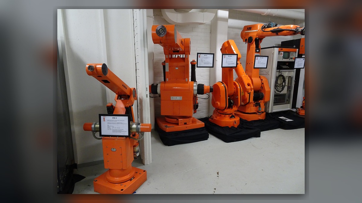 What Evidence Should Close an ABB Robot Maintenance Record Before Return to Production?